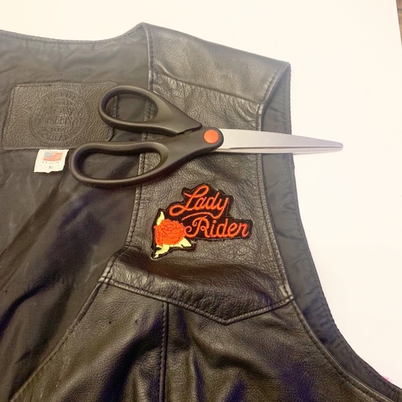 womens biker leather vest - Picture 3 of 6